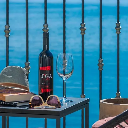 Апартаменты Golden Seaview