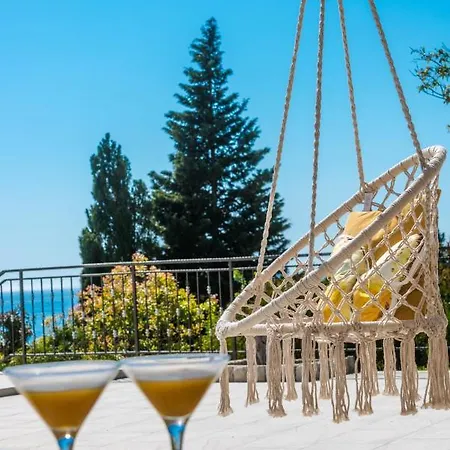 Golden Seaview Апартаменты Млини