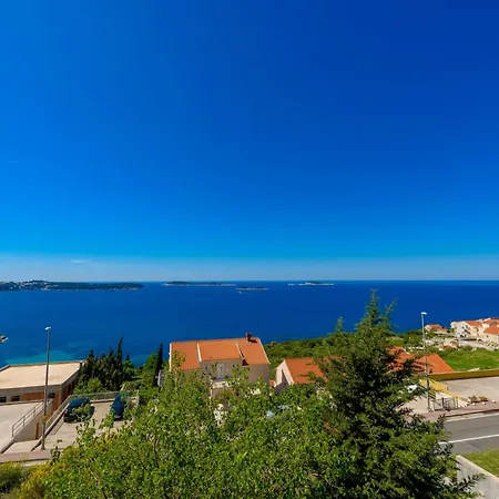 Lejlighed Golden Seaview Mlini
